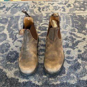 Blundstones size 7.5
